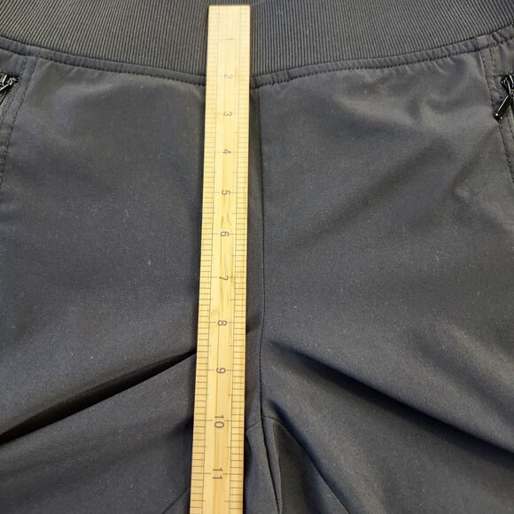 Chico's Zenergy Black UPF 50+ Activewear Cropped Pants Size Small / size 4 - Picture 9 of 12